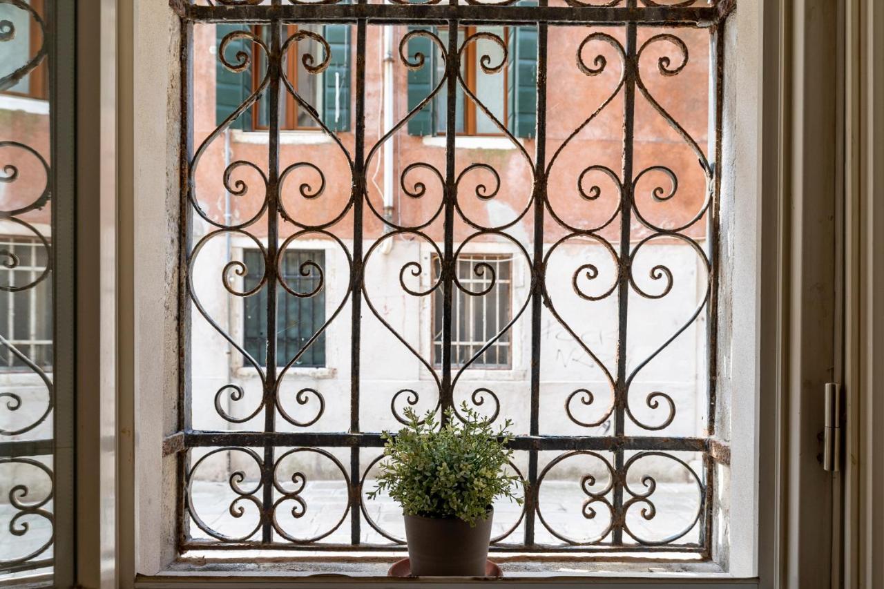 San Giacomo Pied-A-Terre House By Wonderful Italy Velence Kültér fotó